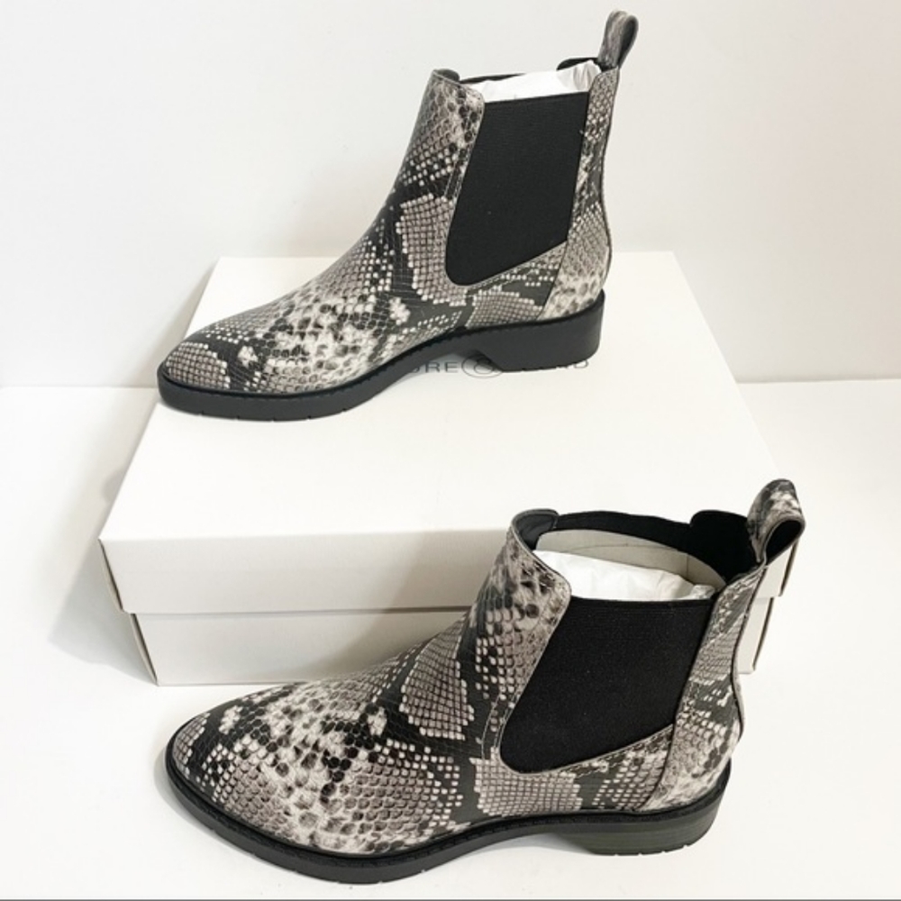 Treasure & Bond Gabriella Chelsea Boot in Snake Print - Picture 11 of 11